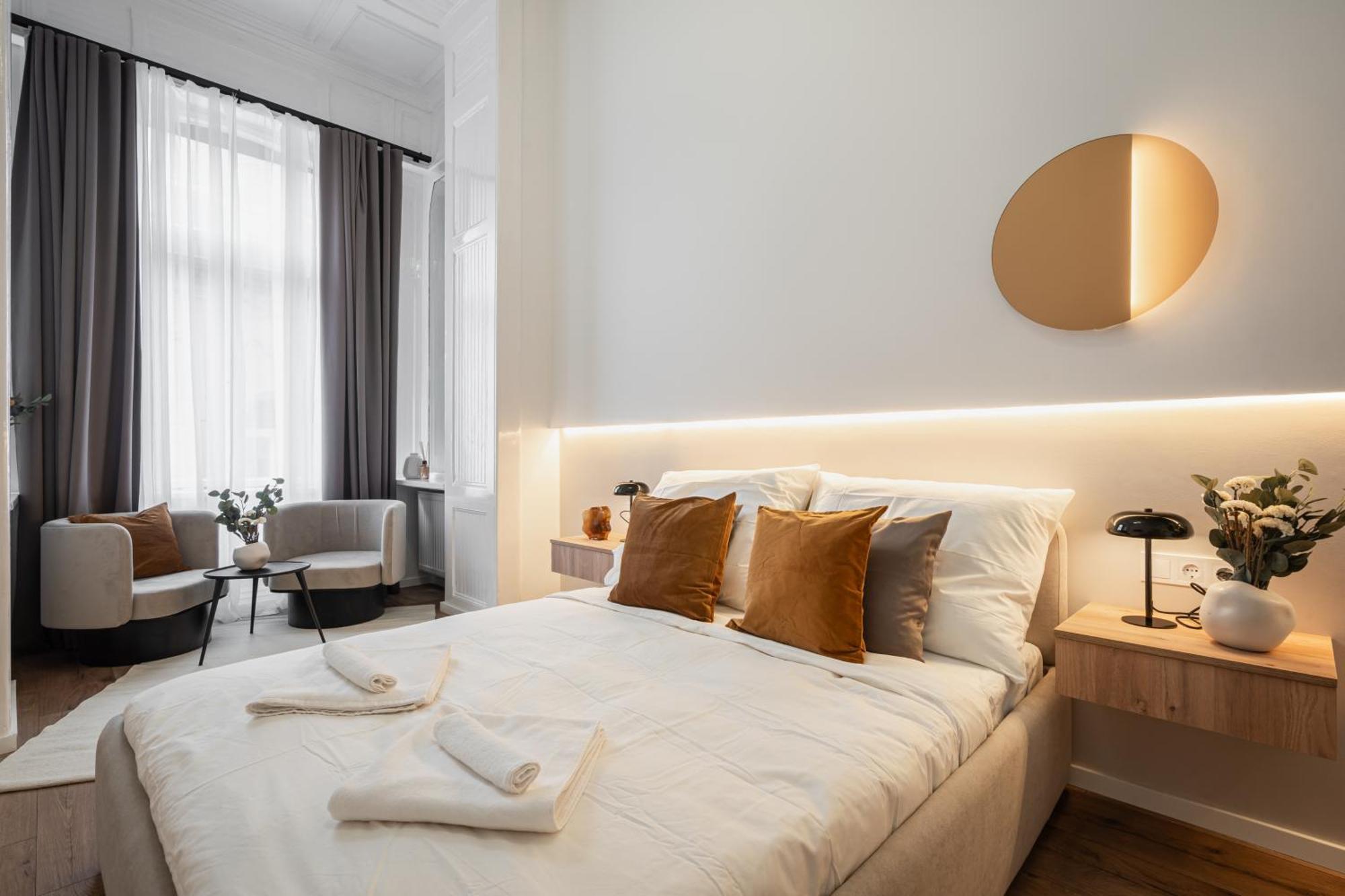 You Boutique Suites, Best Location By Bqa Budapest Exterior foto