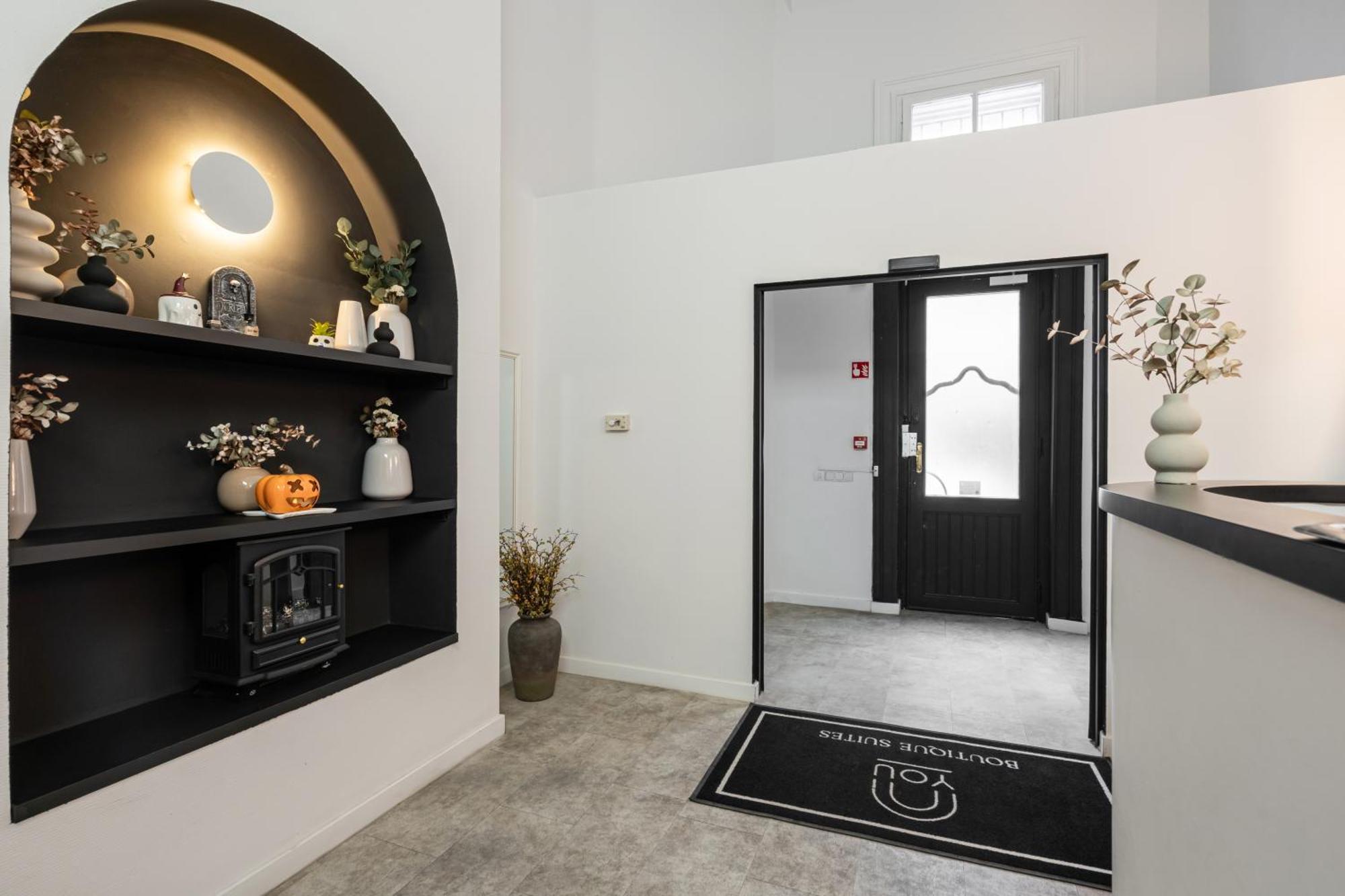 You Boutique Suites, Best Location By Bqa Budapest Exterior foto